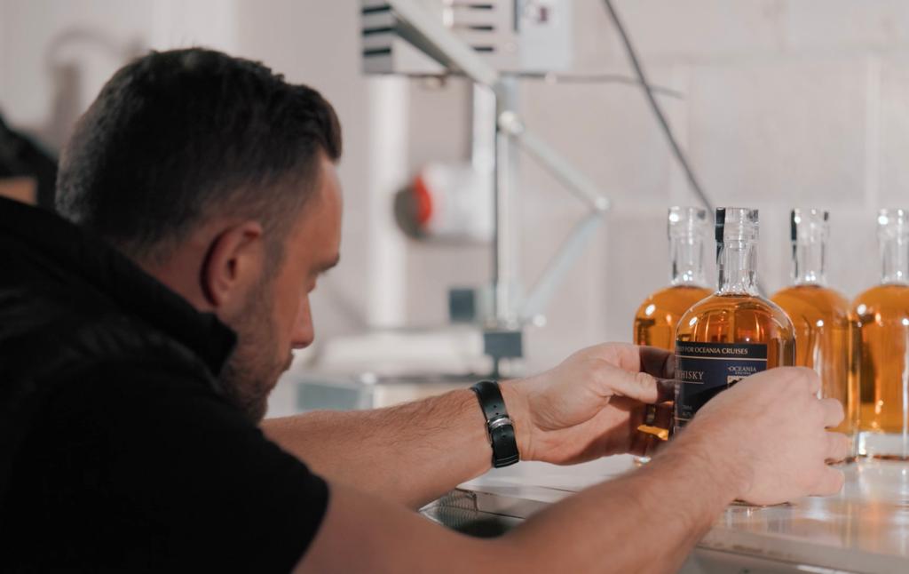 Lahvovací linka Chapter 7 Whisky